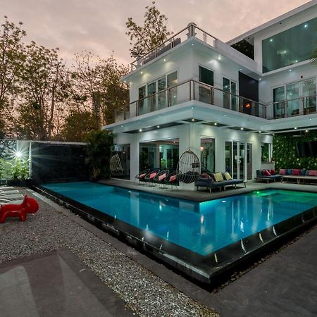 Premium Pool Villa Pattaya Praia de Jomtien Exterior foto