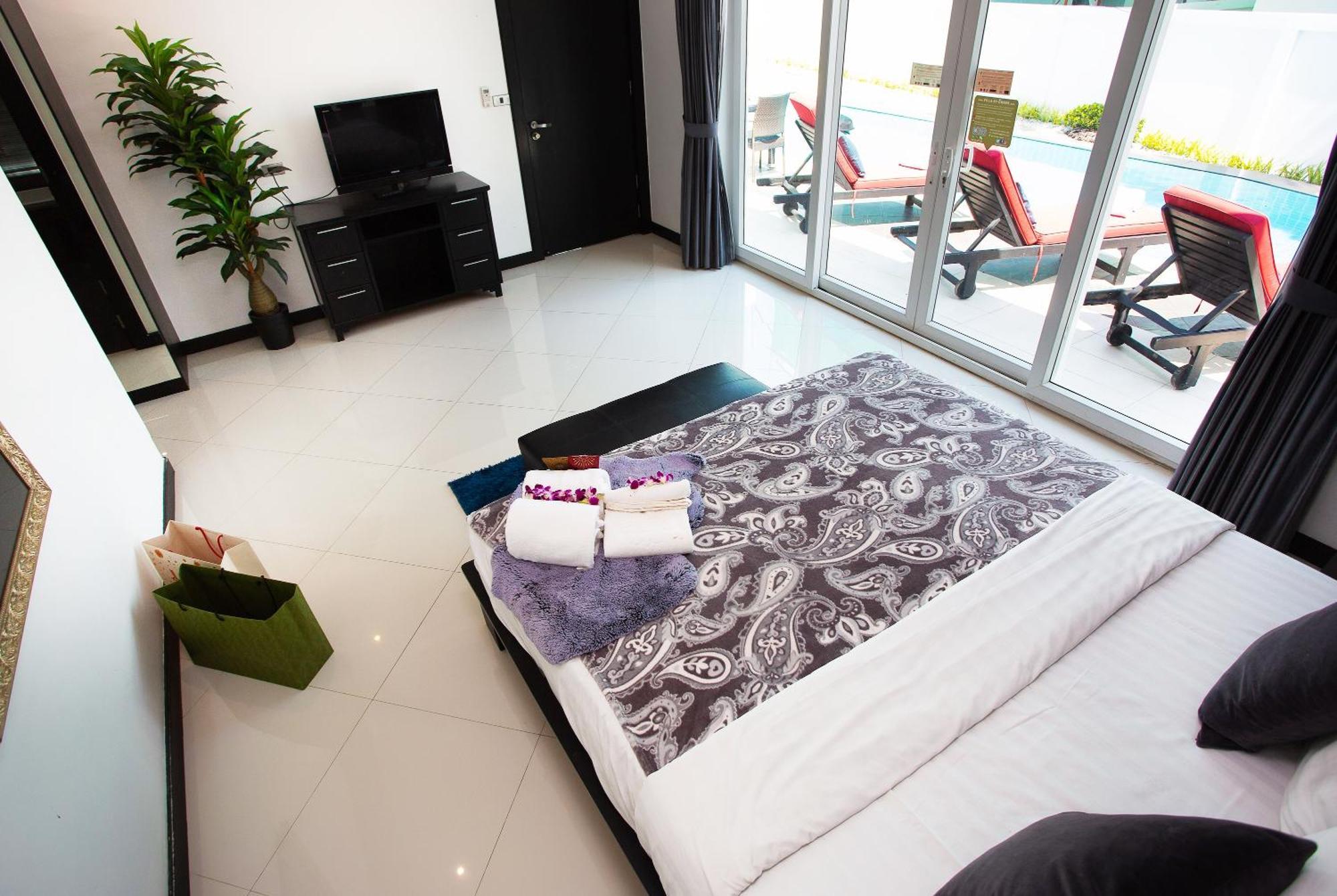 Premium Pool Villa Pattaya Praia de Jomtien Quarto foto