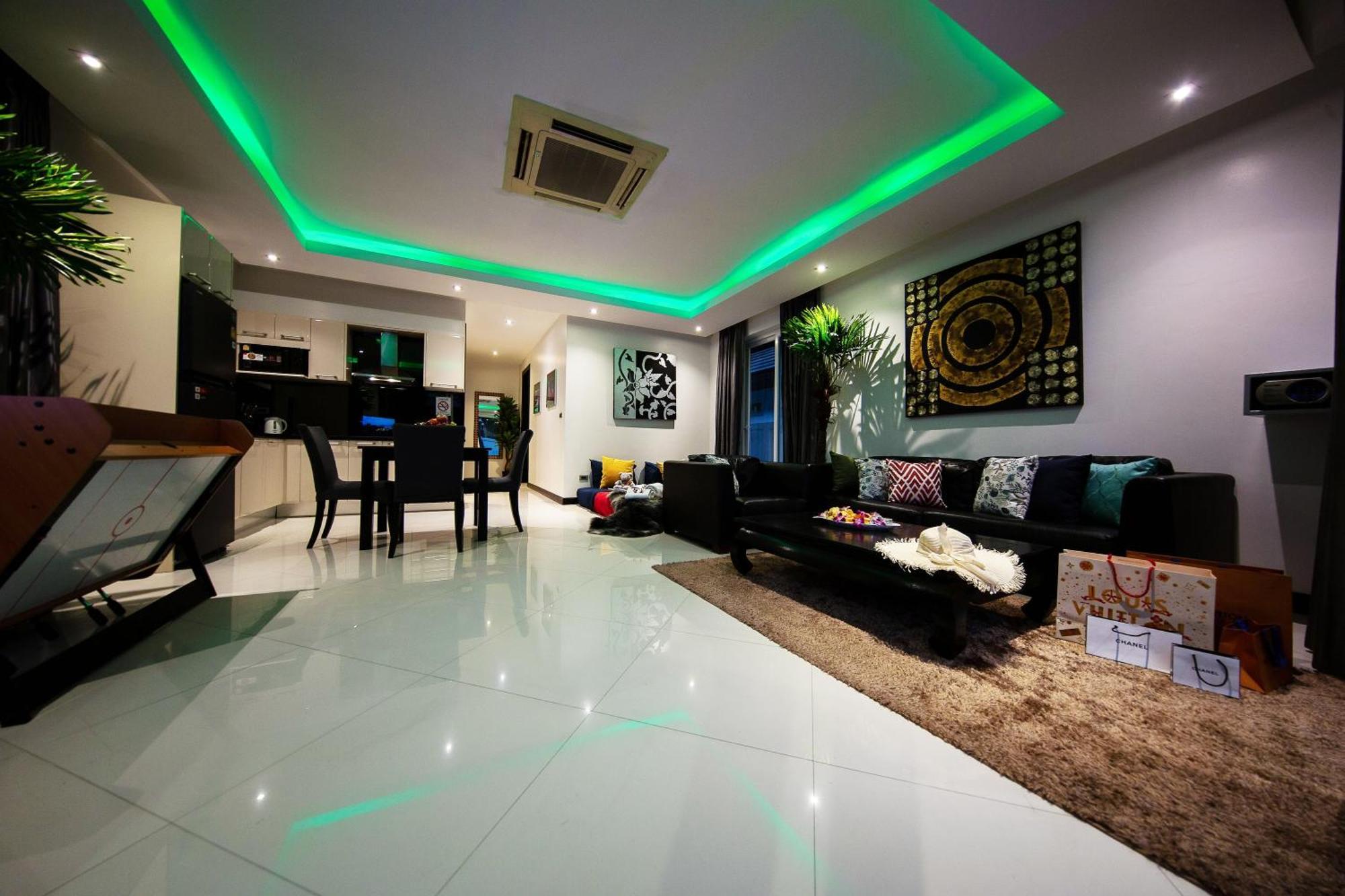 Premium Pool Villa Pattaya Praia de Jomtien Quarto foto