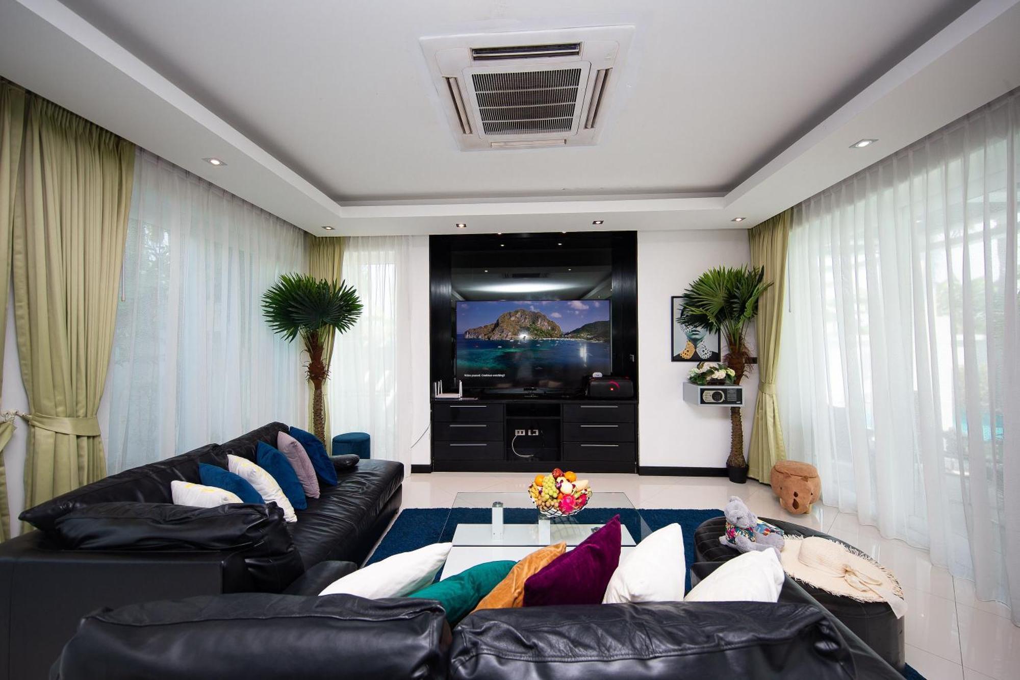 Premium Pool Villa Pattaya Praia de Jomtien Quarto foto