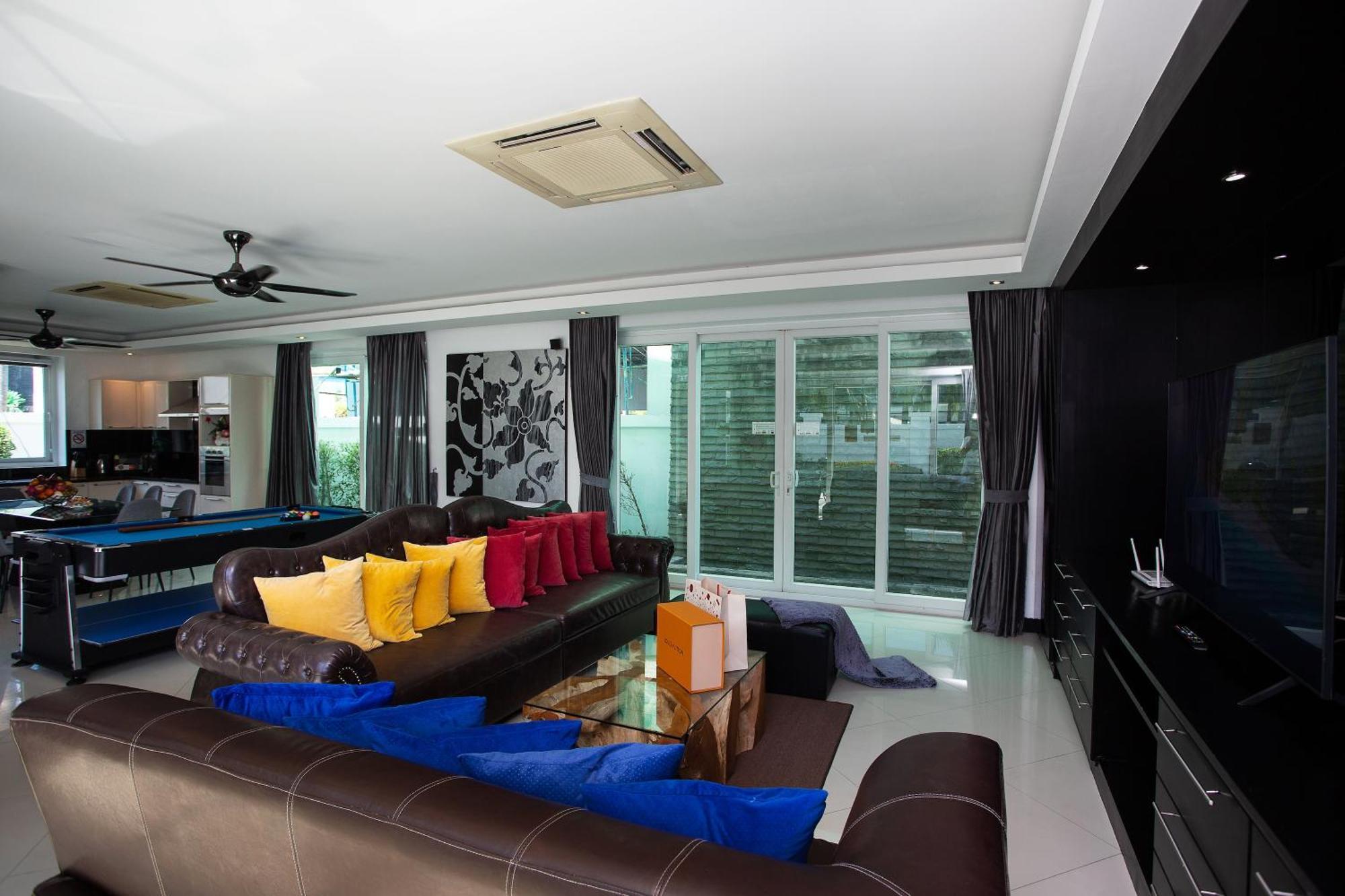 Premium Pool Villa Pattaya Praia de Jomtien Quarto foto