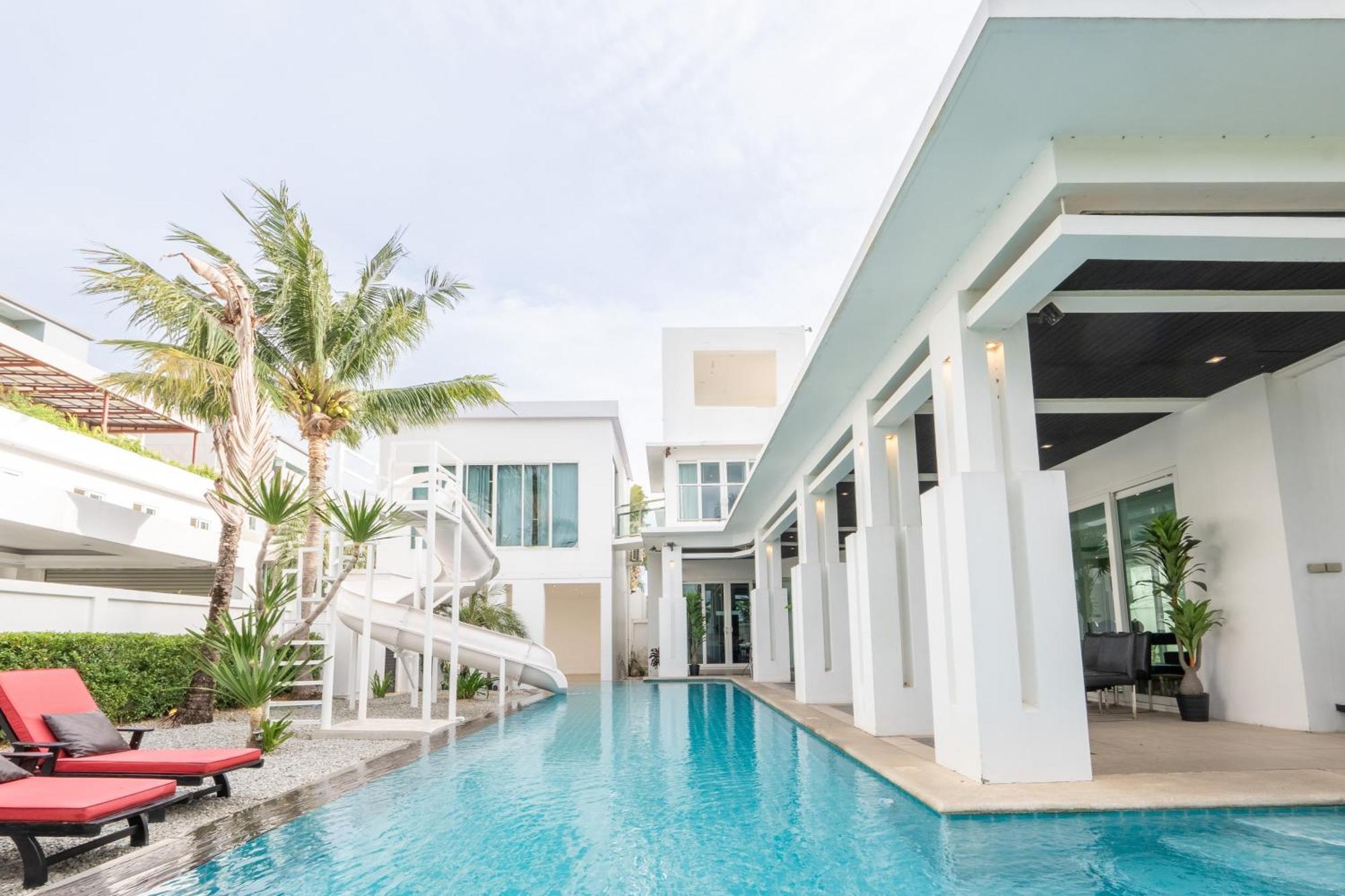Premium Pool Villa Pattaya Praia de Jomtien Exterior foto