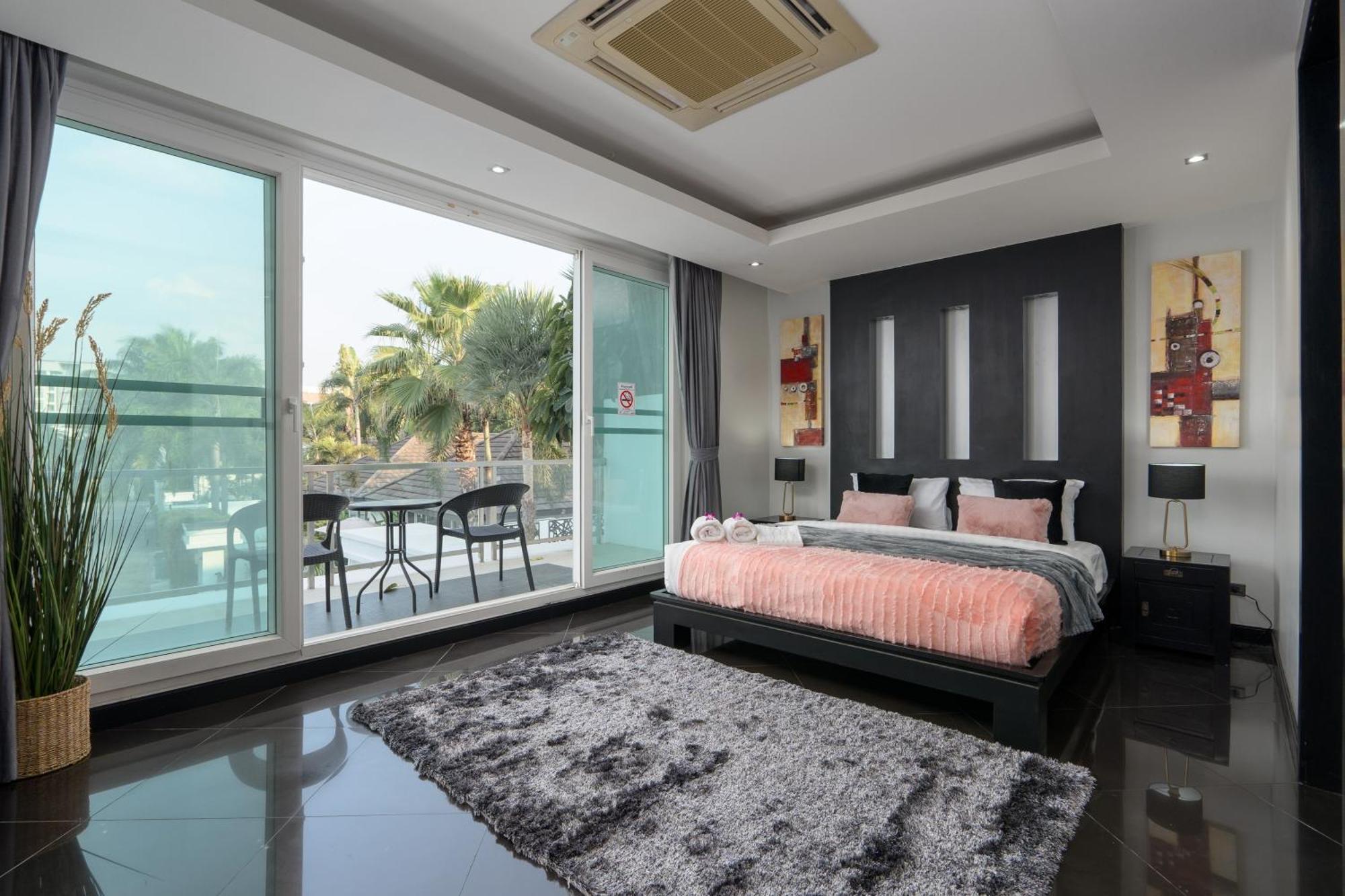 Premium Pool Villa Pattaya Praia de Jomtien Quarto foto