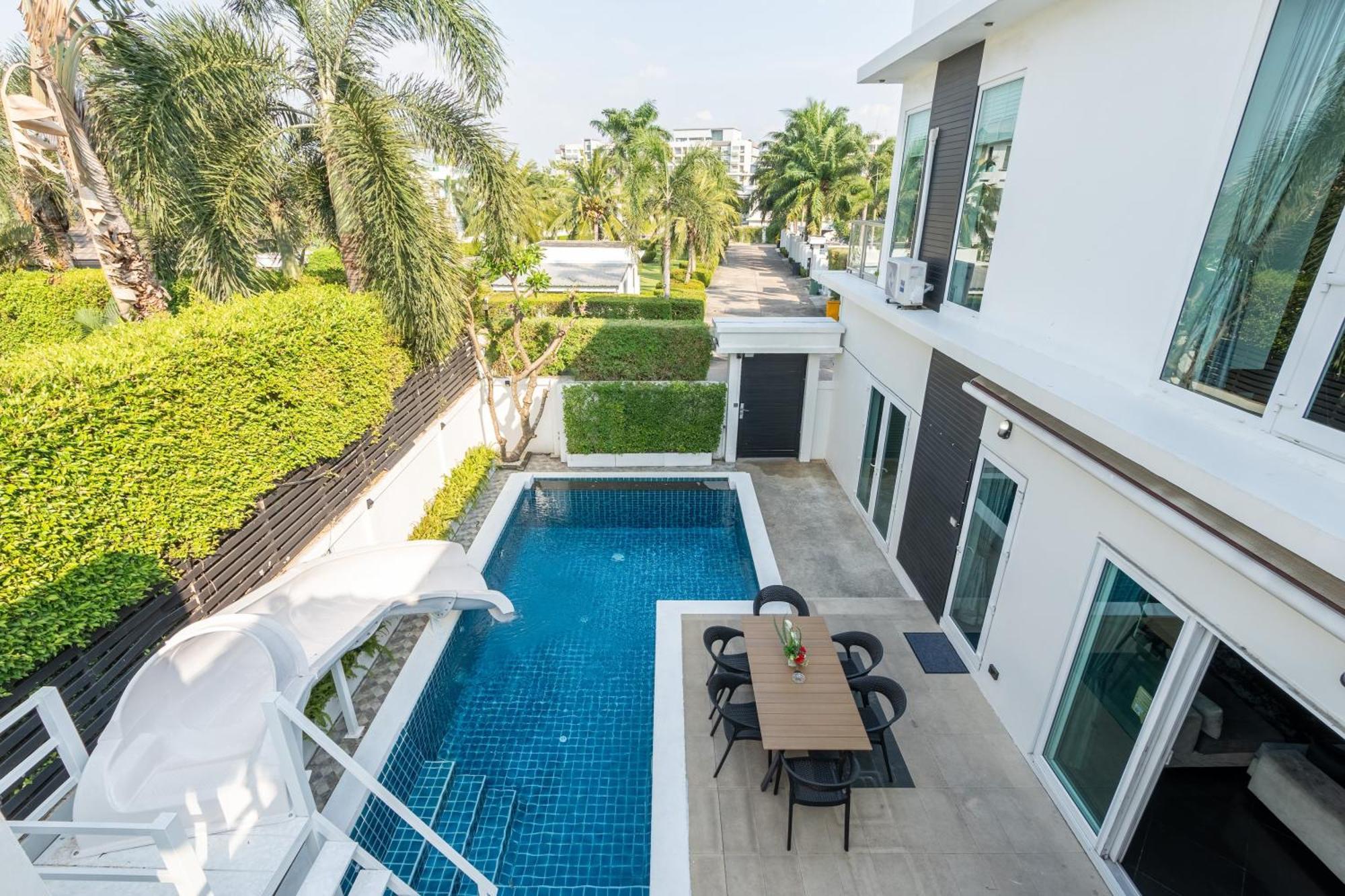 Premium Pool Villa Pattaya Praia de Jomtien Quarto foto