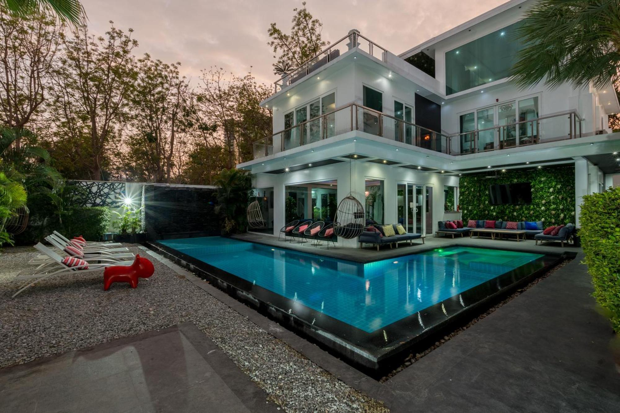 Premium Pool Villa Pattaya Praia de Jomtien Exterior foto